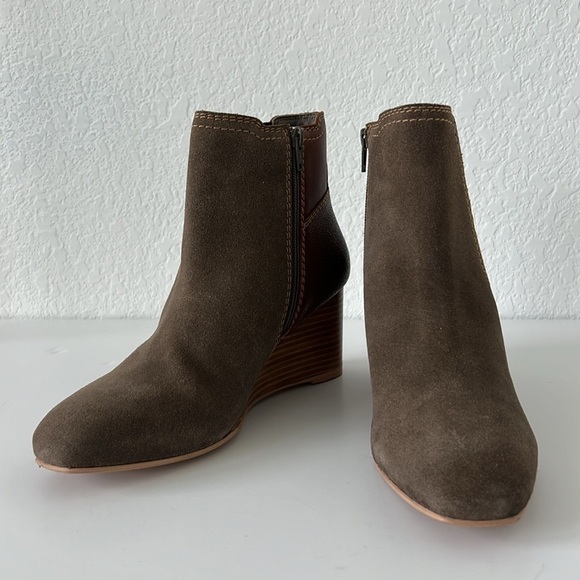 NWOB DIBA True Drum Roll Wedge Booties - Picture 4 of 16